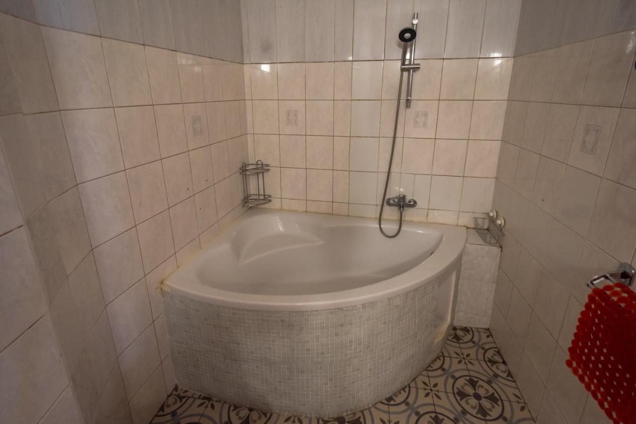 Red Point Hotell Tábor Eksteriør bilde