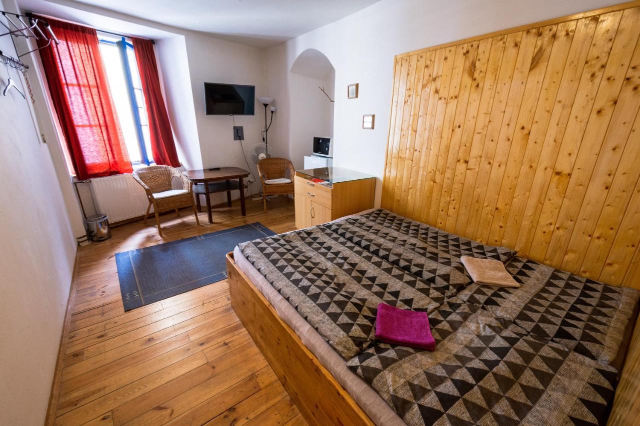 Red Point Hotell Tábor Eksteriør bilde